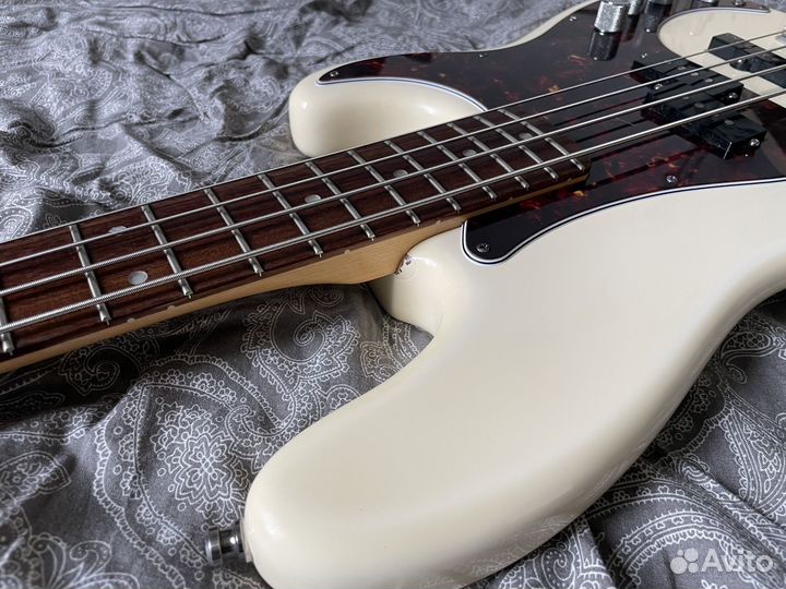 Fender precision bass american deluxe