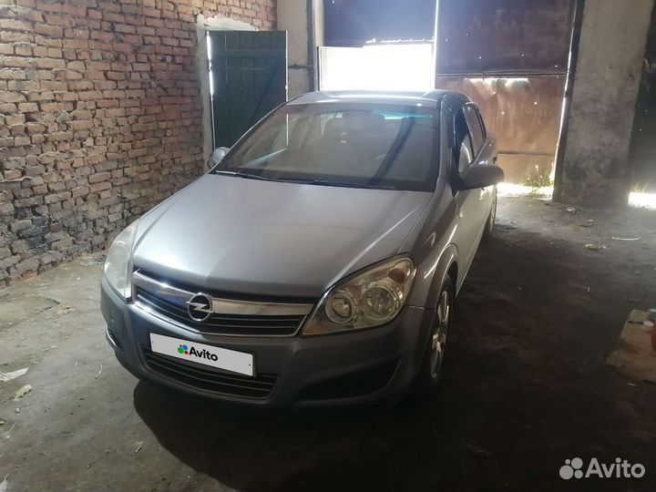 Opel Astra 1.6 МТ, 2008, 290 000 км