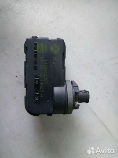 Регулятор света фар Ауди А4 б5 Фольксваген гольф 4