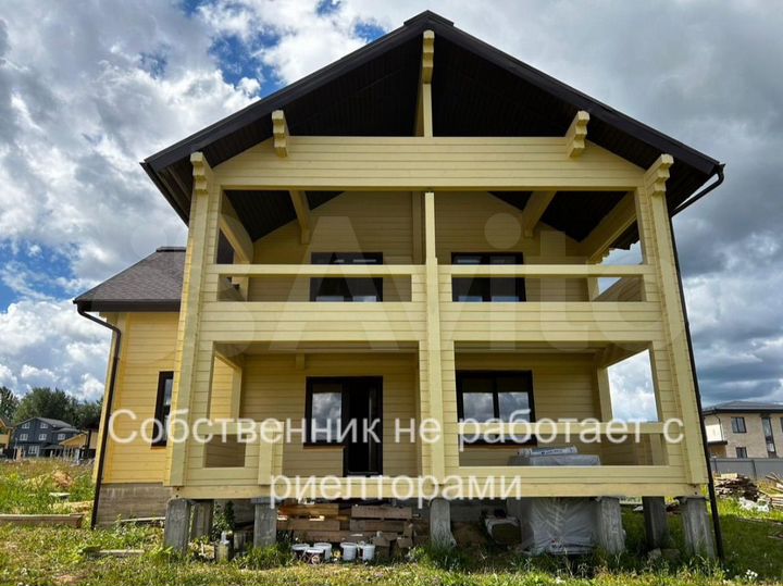 Дом 236 м² на участке 14 сот.