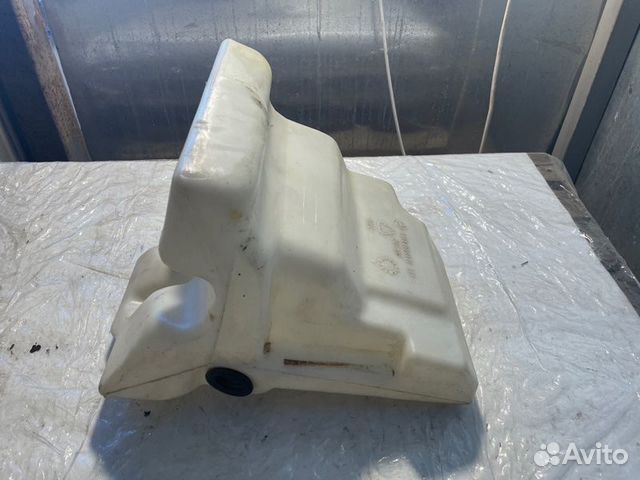 Бачок омывателя лобового стекла Mercedes-Benz