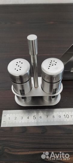 Солонка и перечница, салфетница gipfel