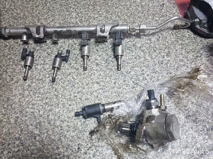 Форсунка топливная с тнвд 1.2 cjza skoda Octavia 7