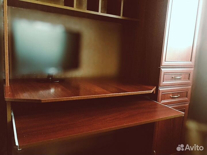 Компьютерный стол