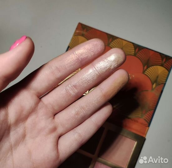 Палетка для контуринга vivienne sabo