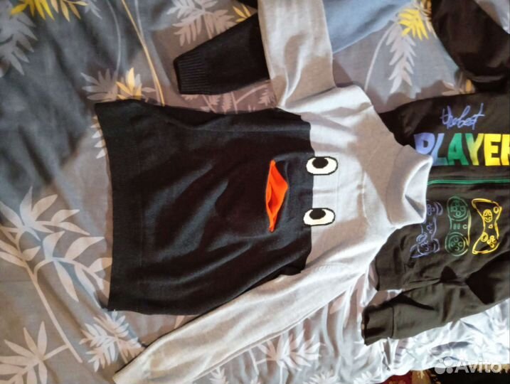 Свитерок на мальчика тонкий размер 116