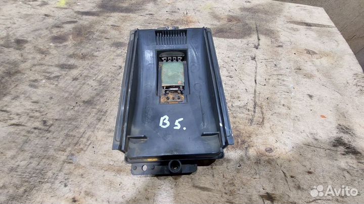 Резистор отопителя Passat B5