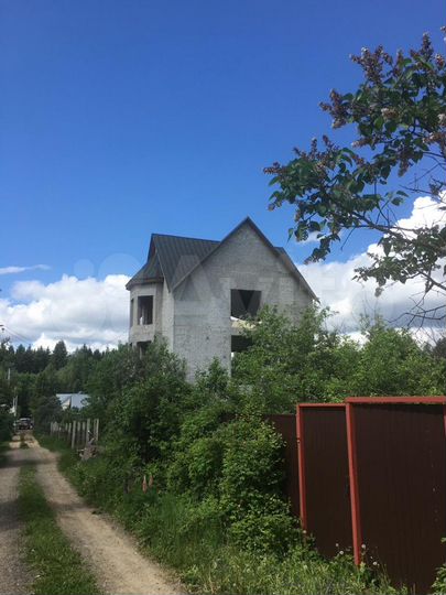 Дом 285,2 м² на участке 12 сот.