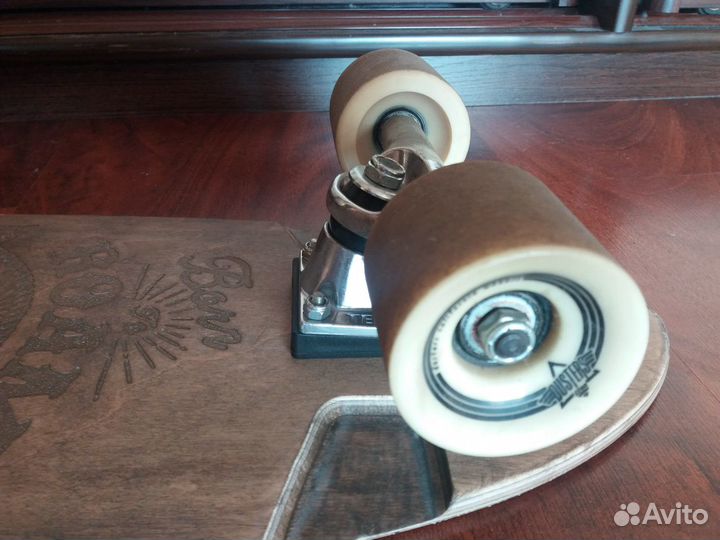 Скейтборд (для трюков и города)