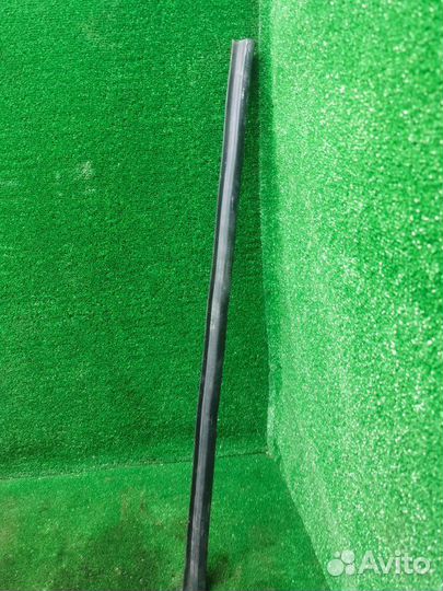 Молдинг стекла передний левый Volvo S40 II 1.6