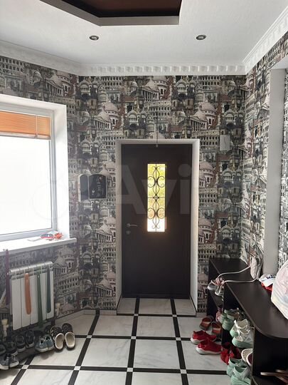 Дом 372 м² на участке 7 сот.