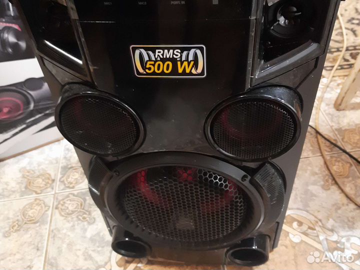 Музыкальная колонка LG OM6560