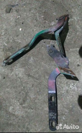 Петли капота Форд Гранада