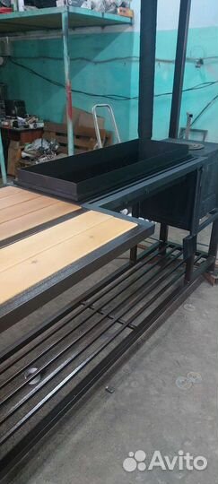 Мангальная зона под крышей