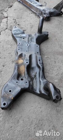 Подрамник Mitsubishi Outlander XL CW6W