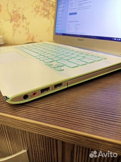 Sony vaio SVE14AE12V