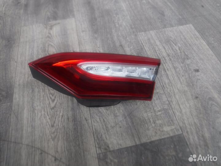Фонарь правый внутренний №27 Toyota Camry 70 2018
