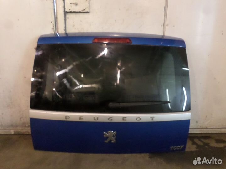 Peugeot 1007 крышка багажника,стекло,молдинг