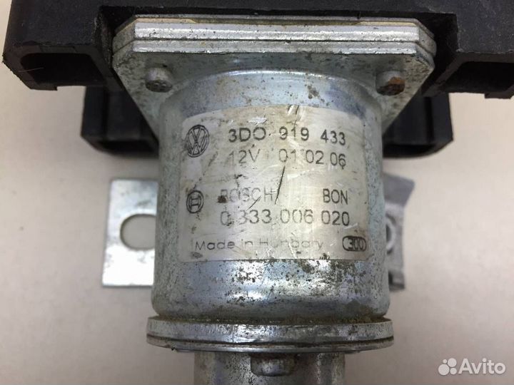 Пиропатрон акб Volkswagen Phaeton 2007-2016