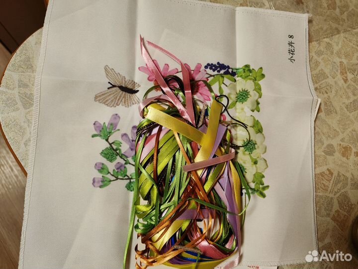 Набор для вышивания лентами. Новый