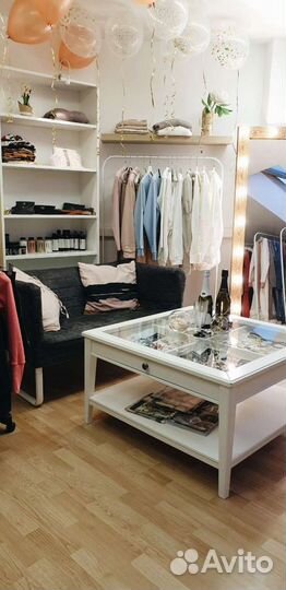 Шоу-рум аренда рейла (вешалки) полки витрины шкафа