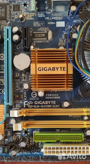 Gigabyte GA-G31M-S2C LGA775 +проц+кулер