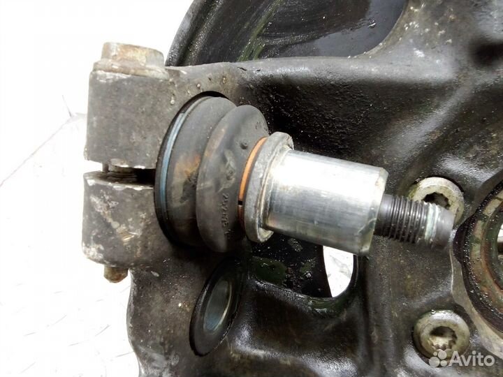 Цапфа/кулак поворотный передний правый Audi A6/RS6