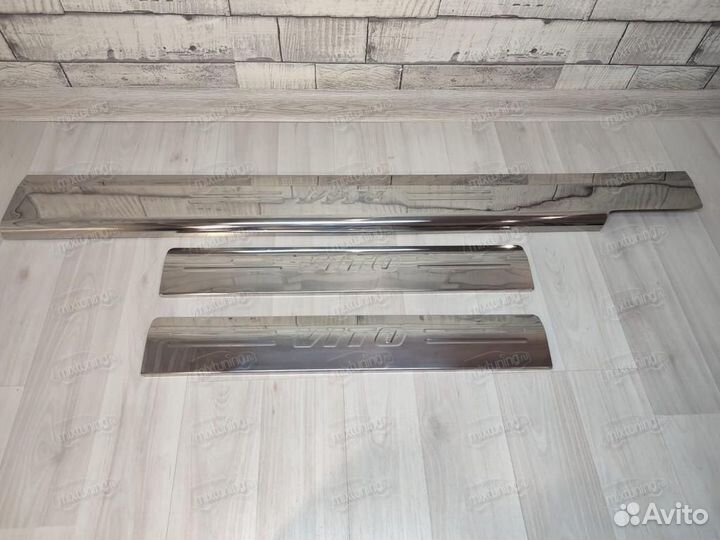 Накладки на пороги Mercedes Vito W638 1996-2003