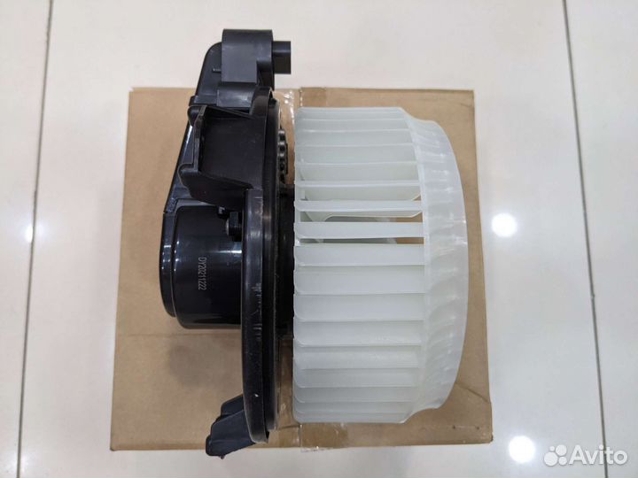 Мотор отопителя camry 07 / highlander 08 / venza