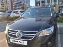 Volkswagen Tiguan 2.0 AT, 2010, 210 000 км, с пробегом, цена 960 000 руб.