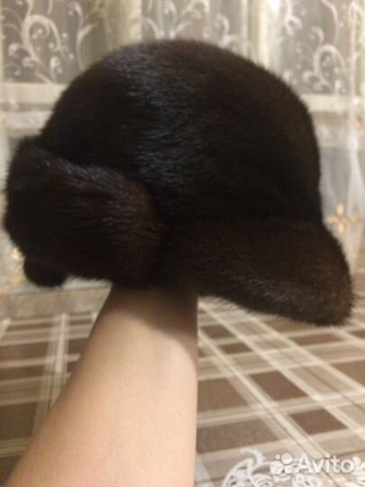 Женская шапка