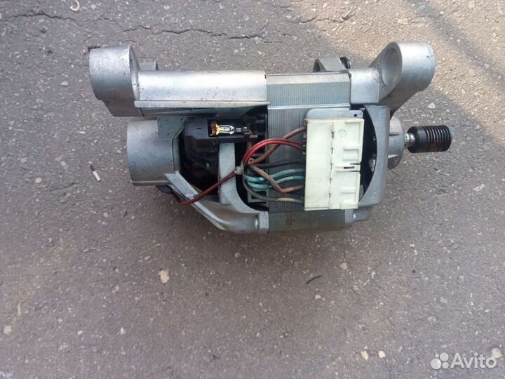 Электродвигатель от стиральной машины Самсунг