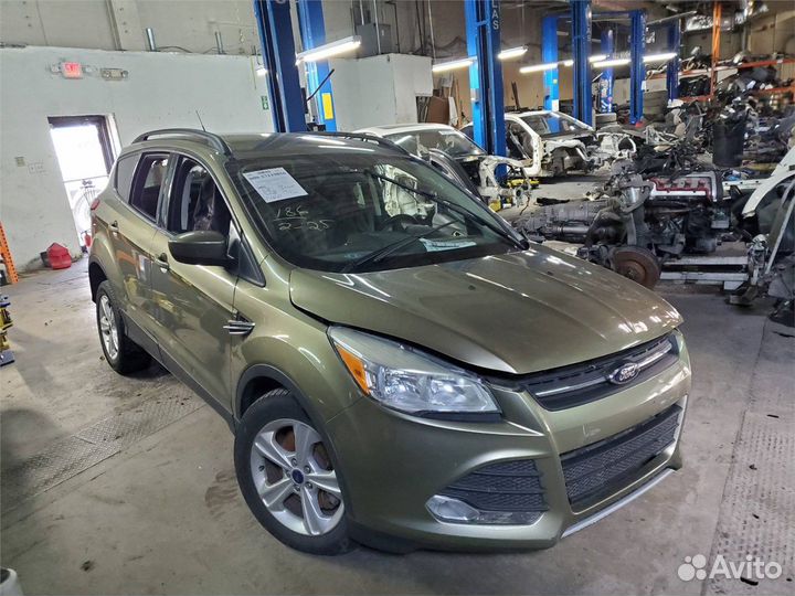 Разбор на запчасти Ford Escape