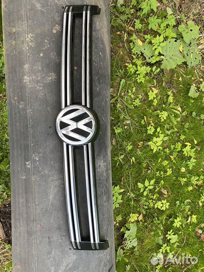 Решетка радиатора VW Tiguan