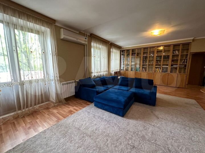 3-к. квартира, 108 м², 3/4 эт.