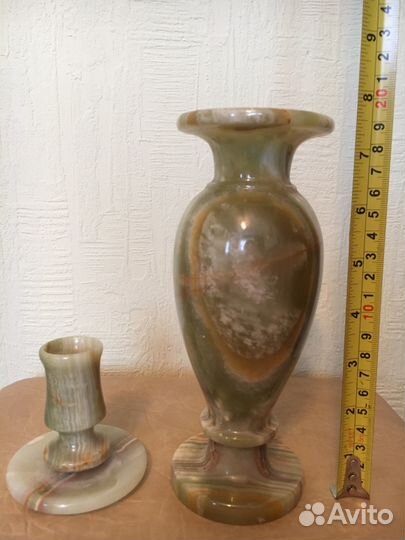 Ваза из оникса