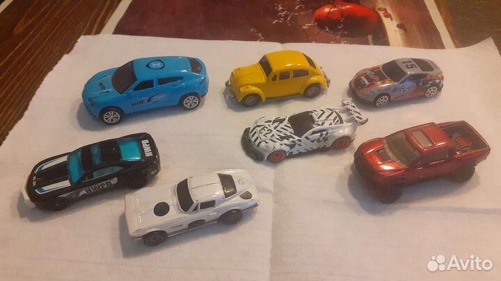 Машинки(б/у) одним лотом 7шт