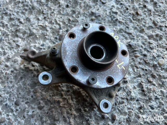 Кулак передний левый левый Renault Arkana пробег