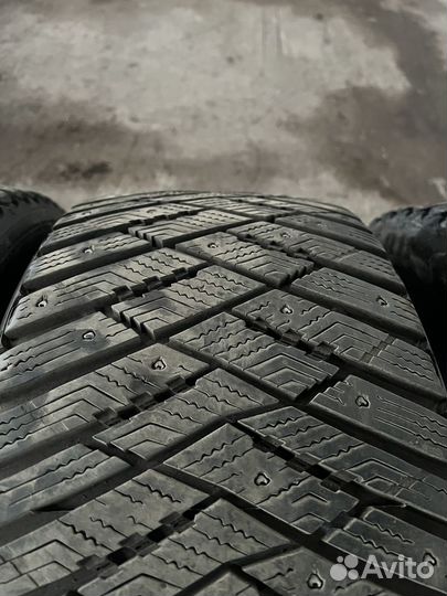 Goodyear Ultragrip Ice Arctic 245/40 R18