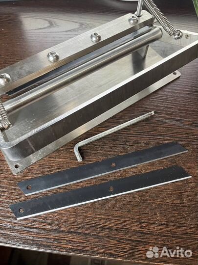 Станок для спуска края кожи