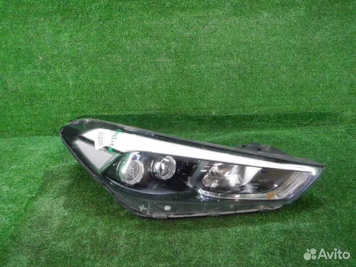 Фара правая Hyundai Tucson