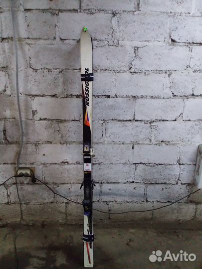 Продам горные лыжи