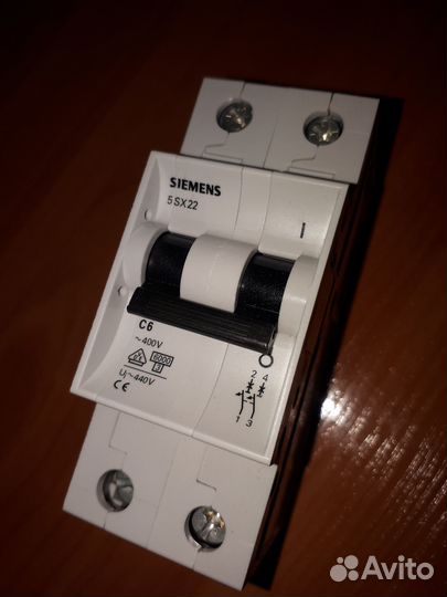 Автомат Siemens 5SX2206-7