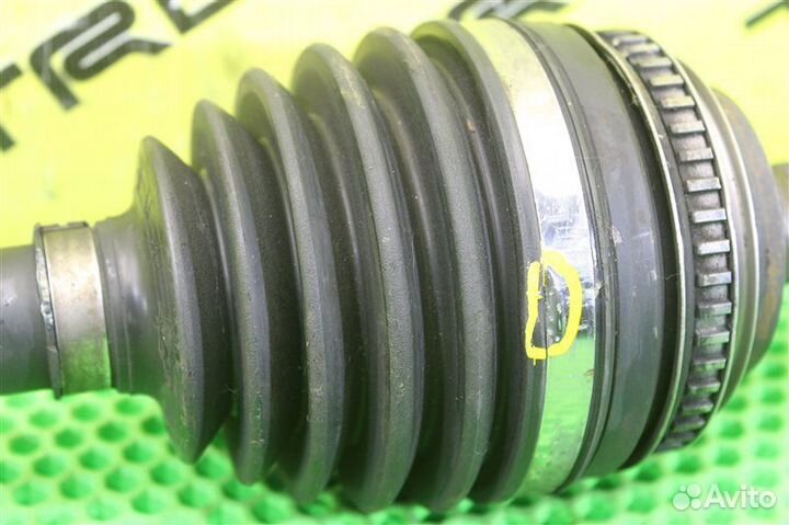 Привод передний правый Toyota Gaia ACM10 1AZ-FSE