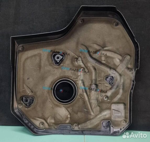 Декоративная крышка двигателя BMW 5 G30/G31 G30