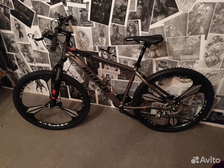 Велосипед на литых дисках 27,5' AL рама