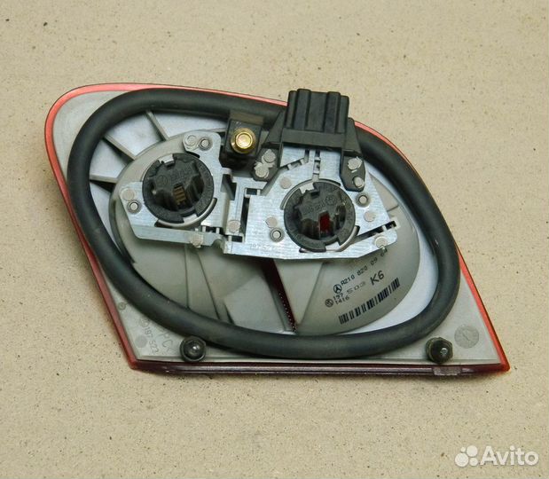 Фонарь задний левый внутренний MB W210