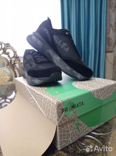 Мужские кроссовки