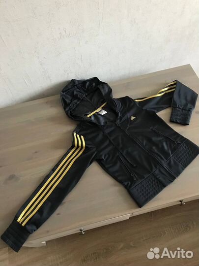 Спортивный костюм adidas S