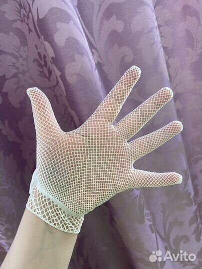 Перчатки в сеточку нарядные